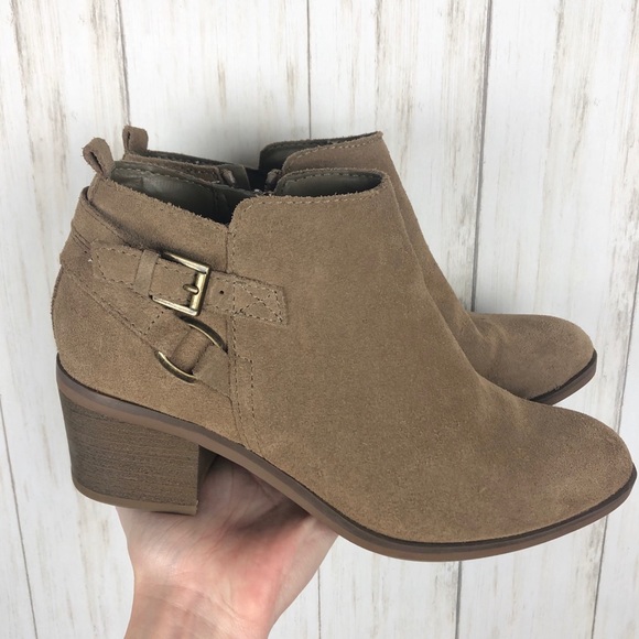 Shoes - Tan ankle booties with cute buckles